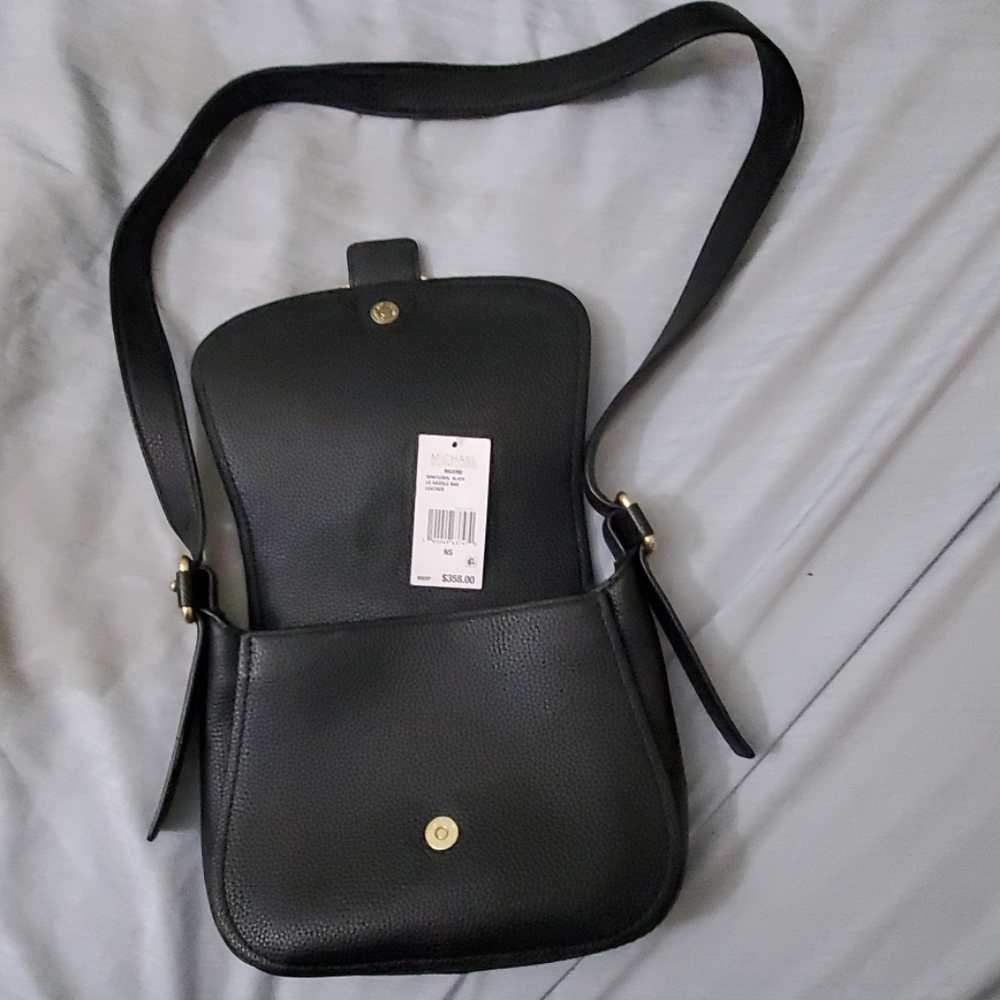 Michael Kors Maxine Large Saddle Bag.